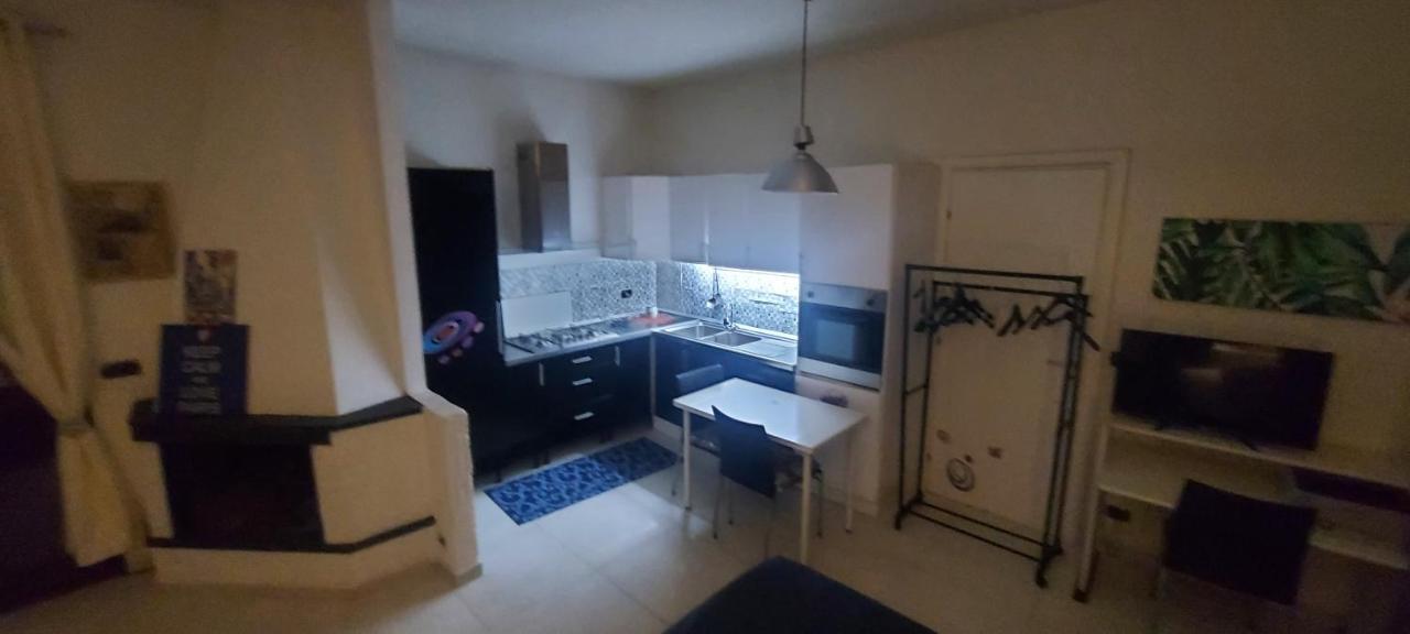 Appartamento suite deluxe climatizzato cucina giardino wifi rent a car Aci Bonaccorsi Esterno foto